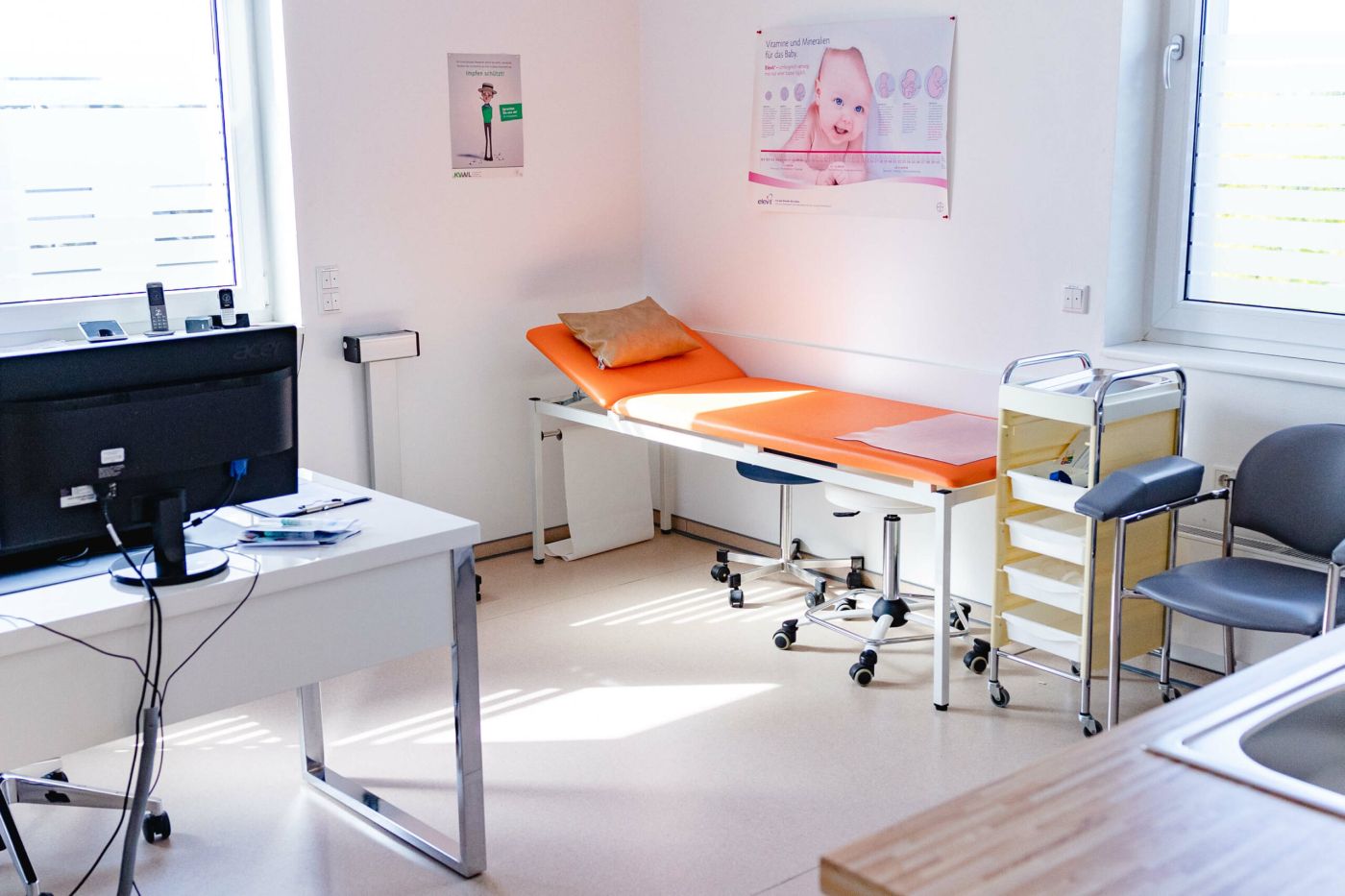 Eines der Behandlungszimmer der Frauenarztpraxis Ahlen